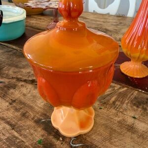 L.E. Smith vintage (60’s) Bittersweet Orange Slag Glass Candy Dish/Compote.